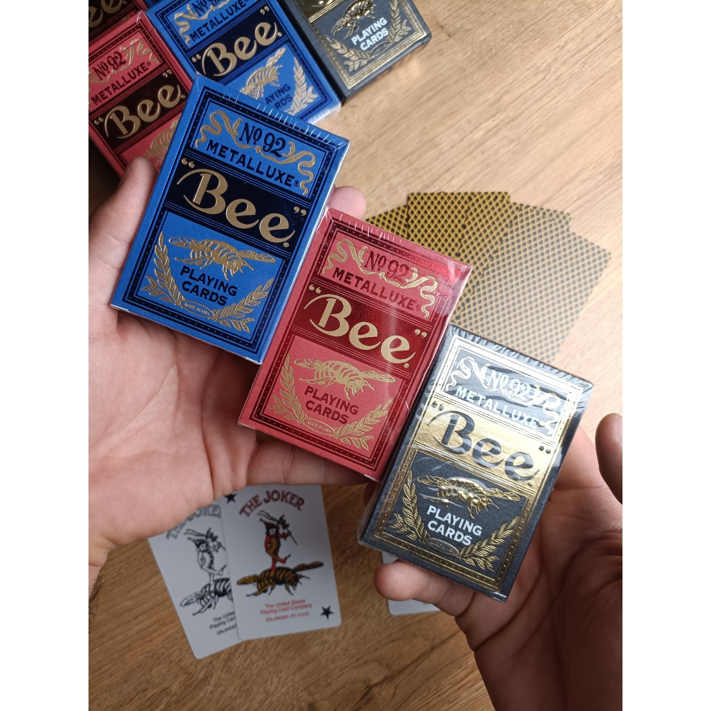کارت بازی بی زنبوری Bee
